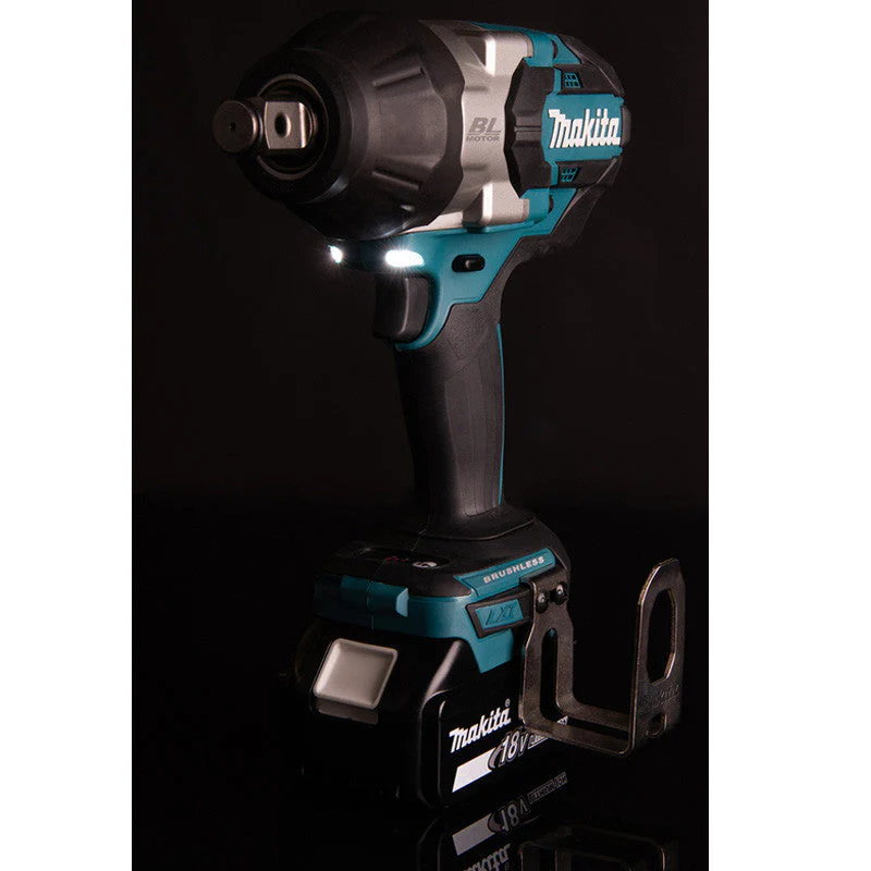 Boulonneuse à chocs MAKITA DTW1001ZJ 18 V Li-ion 1050 Nm (produit seul) - Image 6