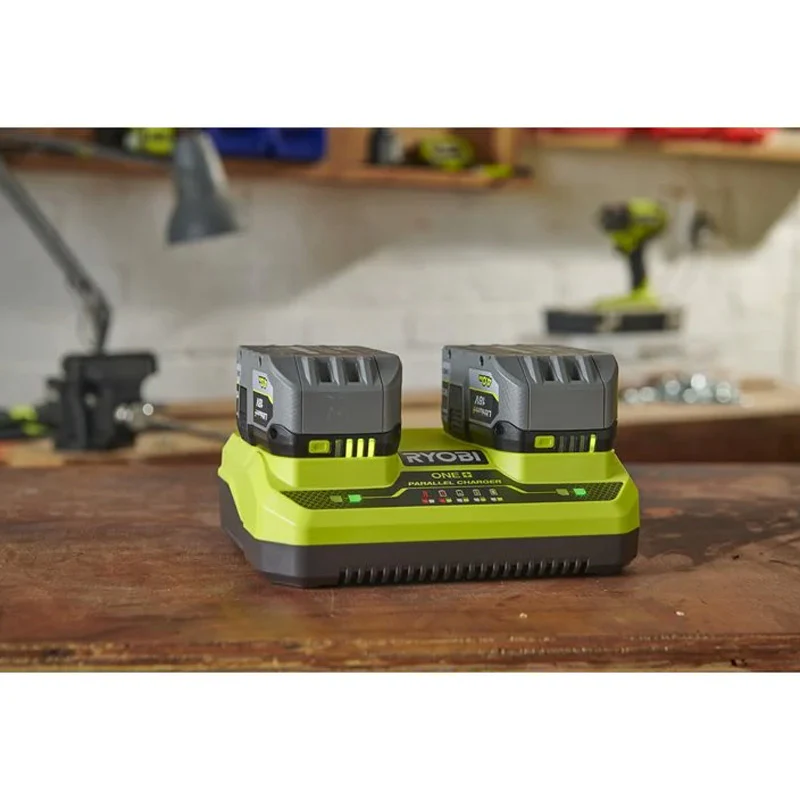 Chargeur rapide 2 ports RYOBI RC18240 18 V ONE+™ 2 A / 4 A - Image 3