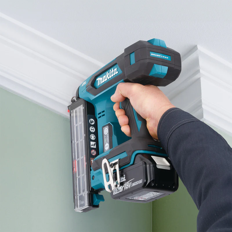 Cloueur de finition Brushless 15mm à 50mm 18V Makita DBN501Z - Image 3