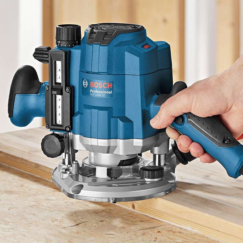 Défonceuse BOSCH 0601626000 GOF 1250 CE Professional 1250W - Boite carton - Image 3