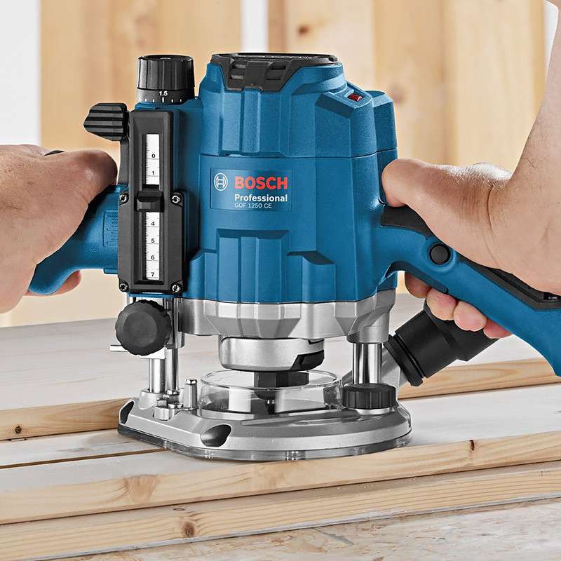 Défonceuse BOSCH 0601626000 GOF 1250 CE Professional 1250W - Boite carton - Image 4