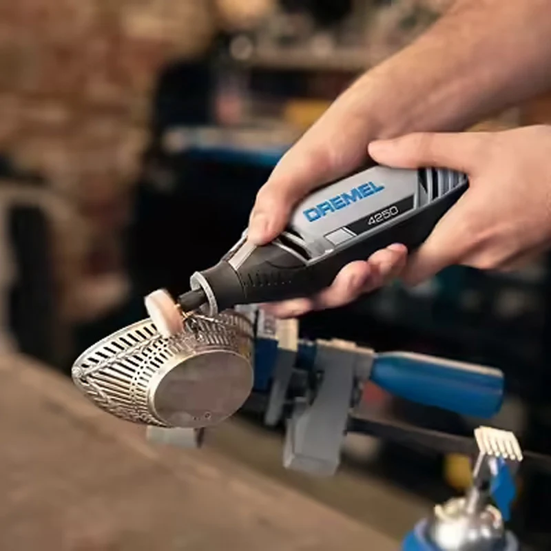 Dremel 4250 Outil Rotatif Multifonction 175W avec 3 Adaptations 35 Accessoires Vitesse Variable 5000-35000 tr/min pour Découper, Poncer, Percer, Nettoyer, Sculpter, Polir, Graver, Meuler, Défoncer - Image 4