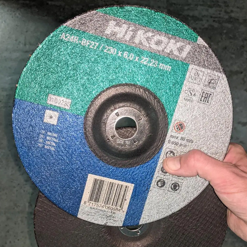 Lot de 10 Meules à ébarber métal Ø230 HIKOKI 4100235 - ép.6 m.déporté - Image 2