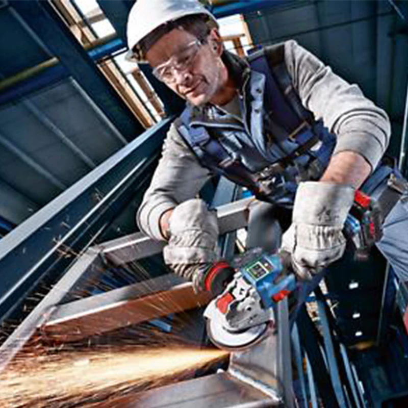Pack 3 outils 18V BOSCH : GSB 18V-110C + GKS 18V-68GC + GSA 18V-28 + 1 batterie 4,0 Ah (ProCORE) + 2 batteries 5,5 Ah (ProCORE) + GAL 1880CV (L) - Image 8