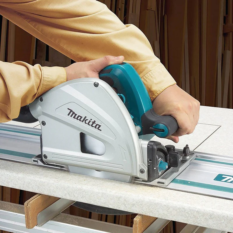 Scie circulaire plongeante MAKITA SP6000J + Rail 1,4 m + Sacoche - Image 6