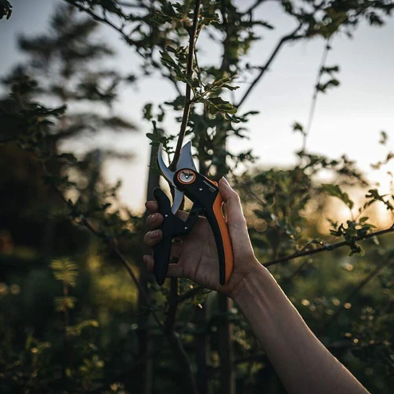 Sécateur à lame franche FISKARS Powerlever P721 - Ø24mm - Image 3