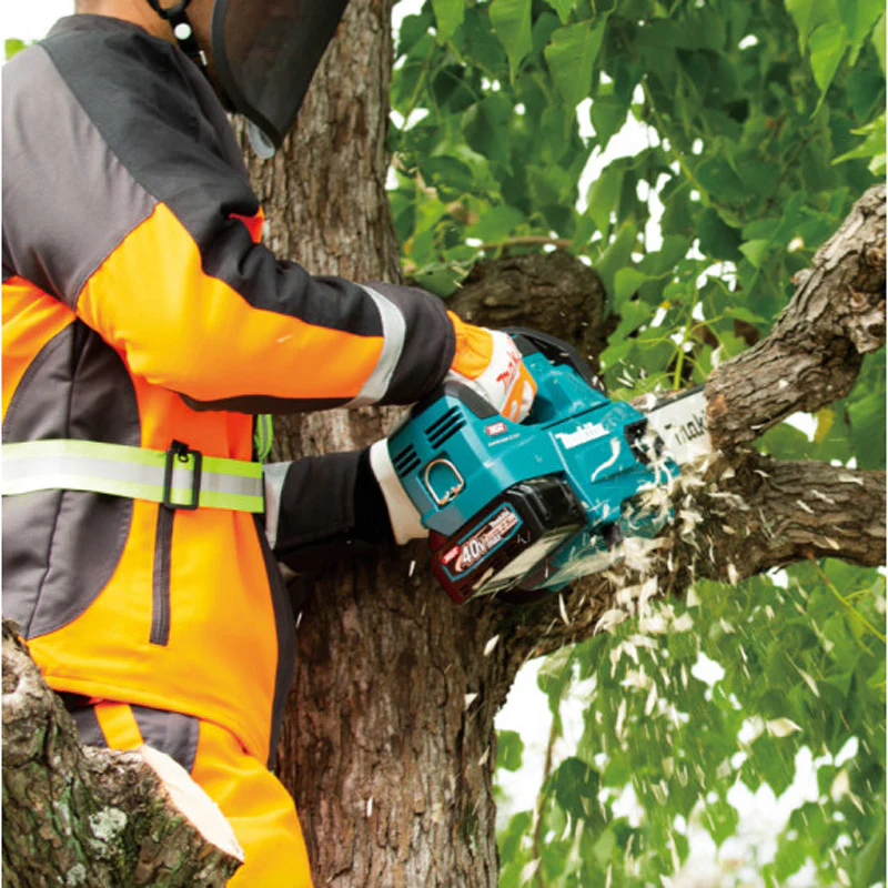 Tronçonneuse MAKITA UC002GM102 40V 25 cm avec 1 batterie 40V 4.Ah et chargeur - Image 2